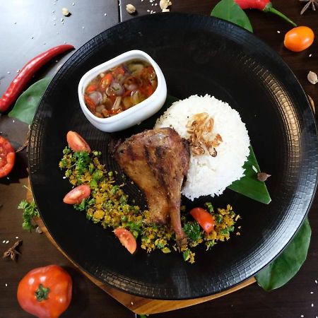 Sapphire Sky Hotel & Conference Serpong Eksteriør bilde