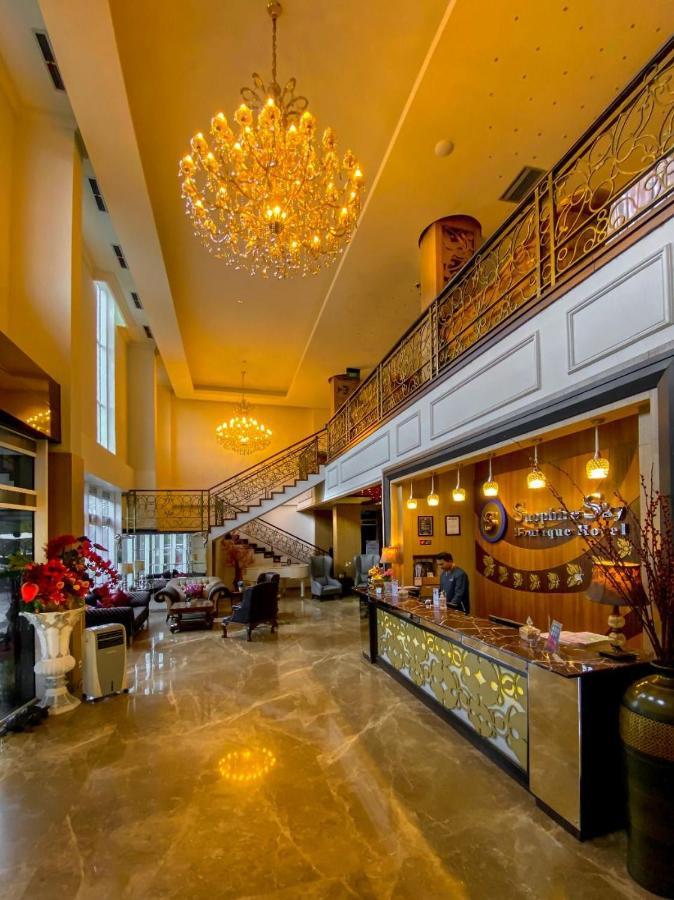 Sapphire Sky Hotel & Conference Serpong Eksteriør bilde