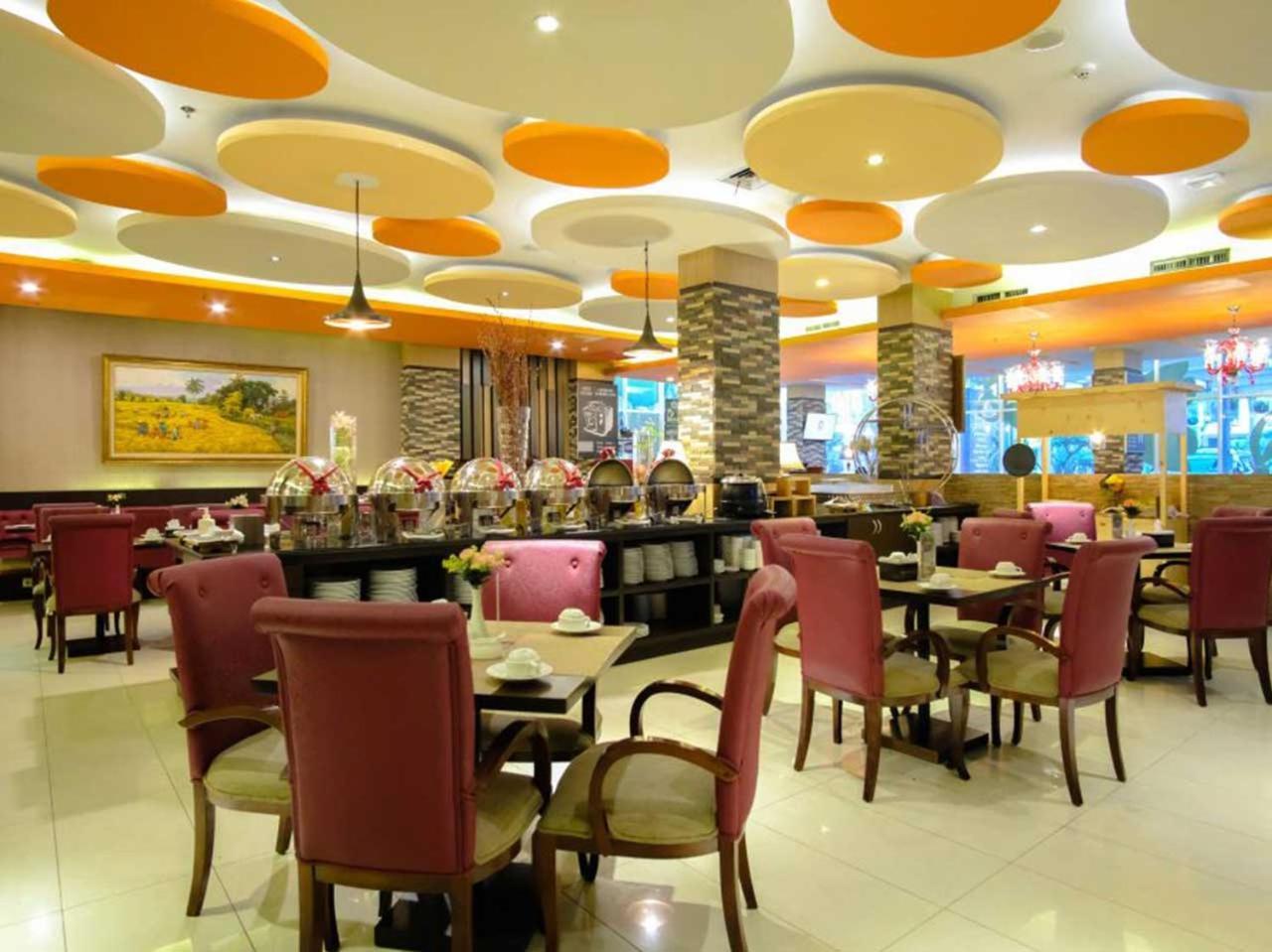 Sapphire Sky Hotel & Conference Serpong Eksteriør bilde
