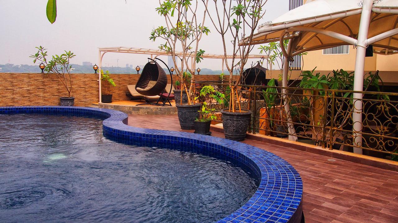 Sapphire Sky Hotel & Conference Serpong Eksteriør bilde